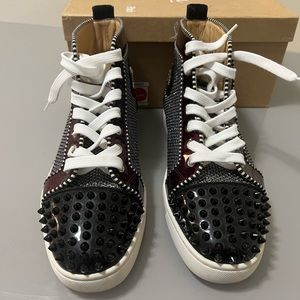Authentic men’s Christian louboutin high top sneakers. Size/7.